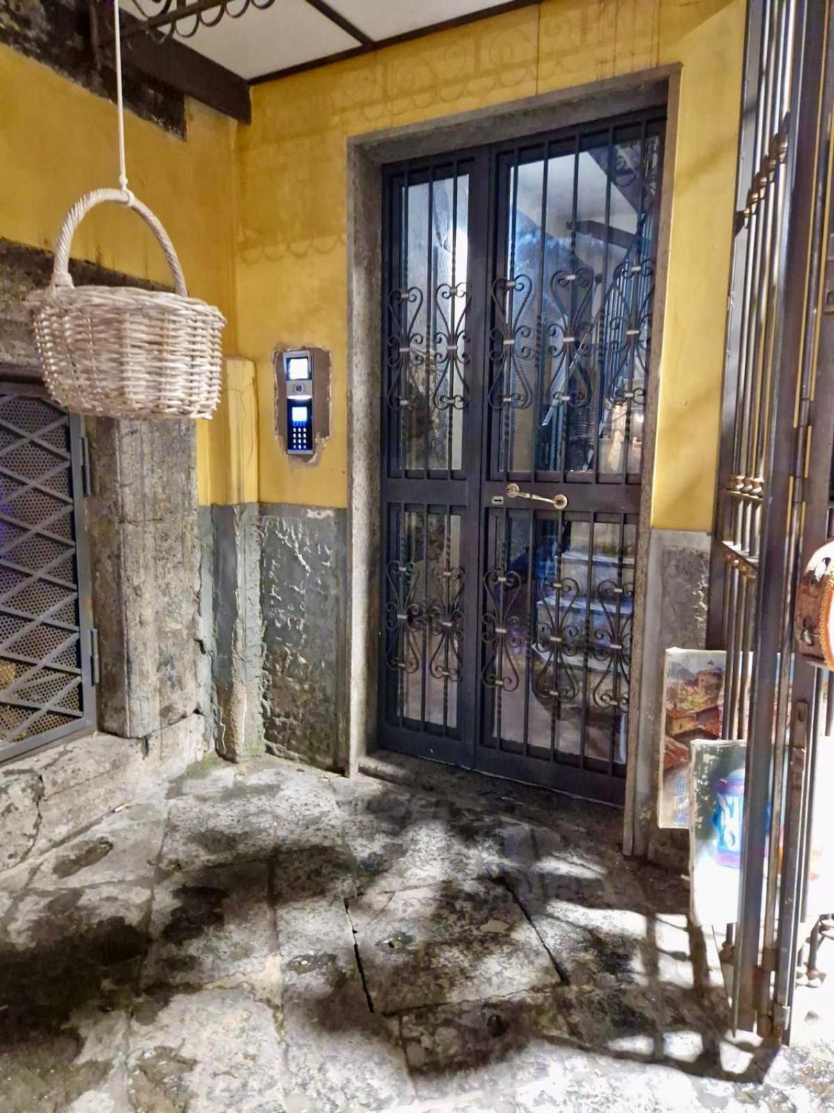 La Dimora Nei Presepi In San Gregorio Apartment Naples Exterior photo